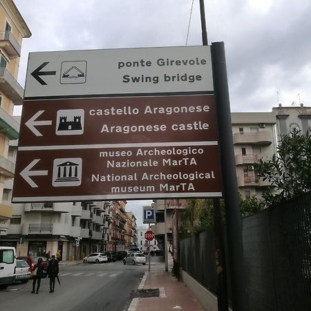 Settimo Sole Affitta Camere Taranto Bagian luar foto