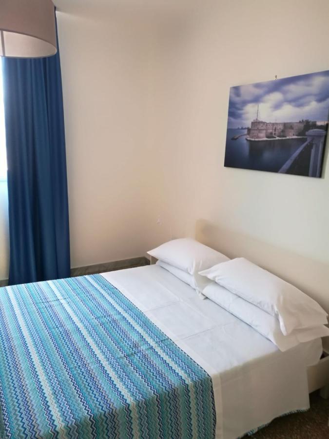 Settimo Sole Affitta Camere Taranto Bagian luar foto