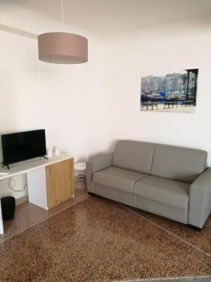Settimo Sole Affitta Camere Taranto Bagian luar foto