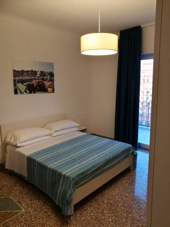 Settimo Sole Affitta Camere Taranto Bagian luar foto